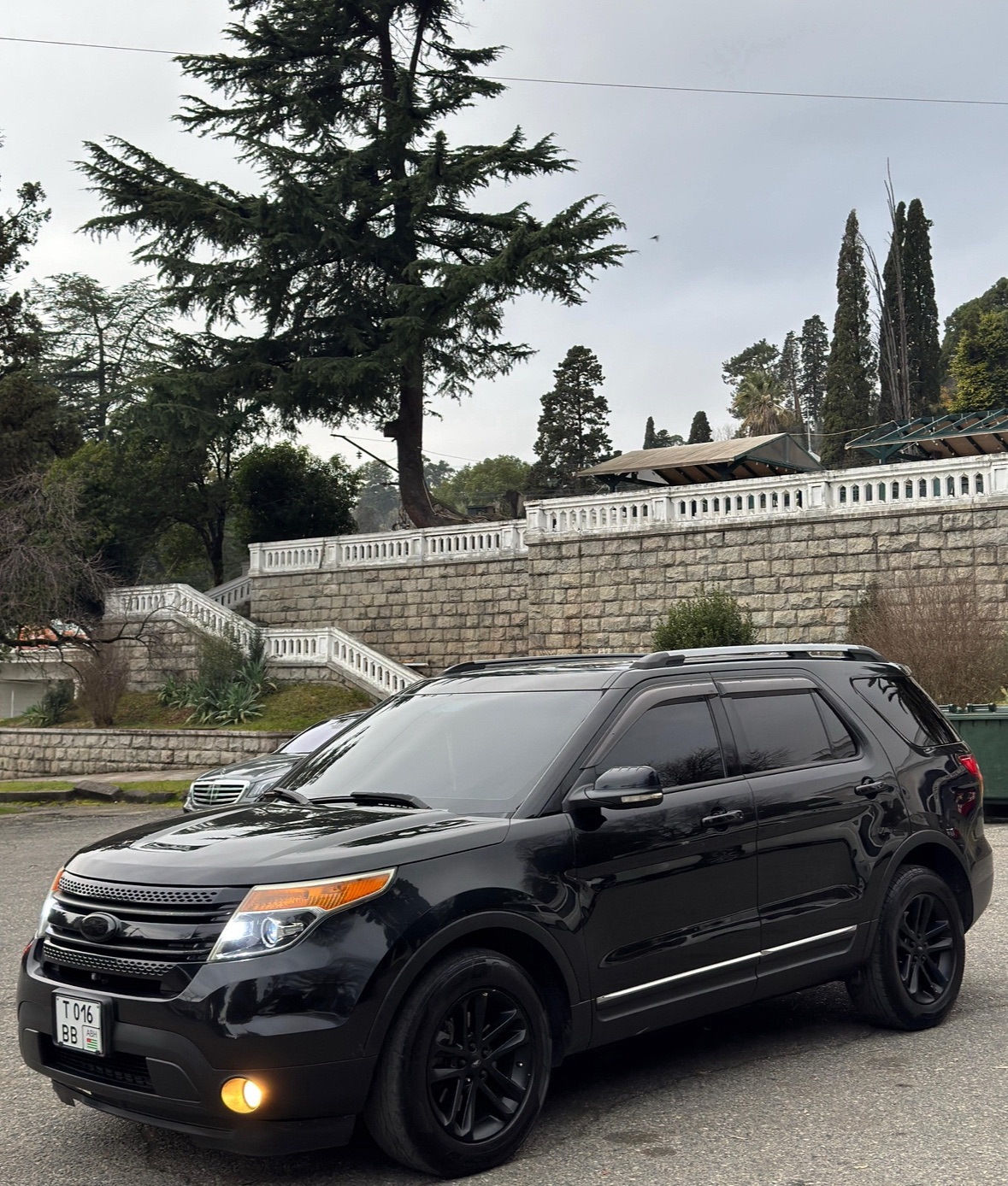 ford explorer